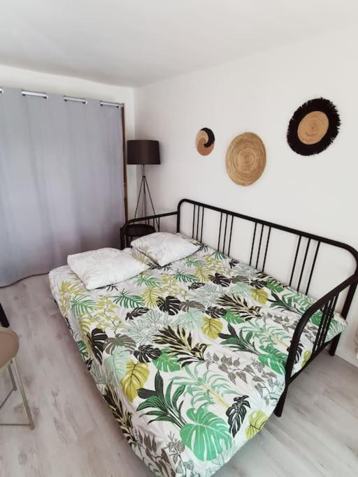 Studio Coquet Avec Vue Sainte-Foy-lès-Lyon Екстериор снимка